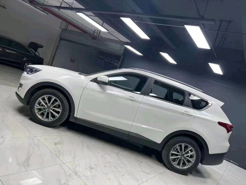 成都21年奇瑞捷途X703