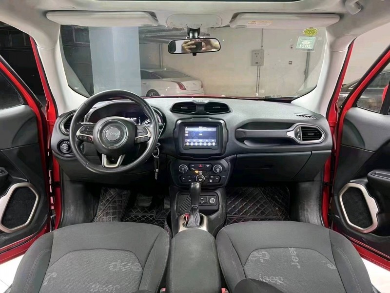 成都19年Jeep自由侠8