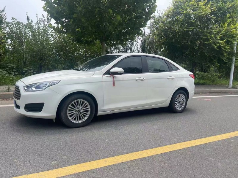 廊坊18年福特福睿斯2