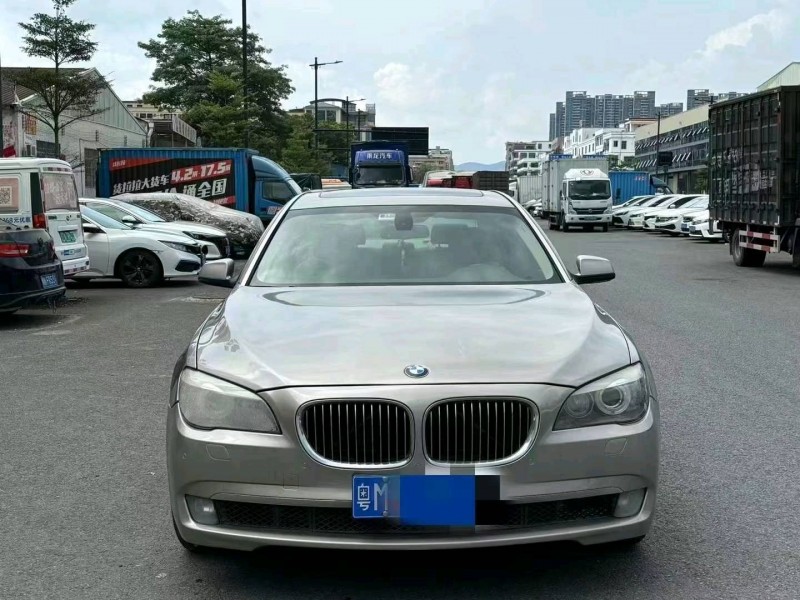 广州11年宝马7系1