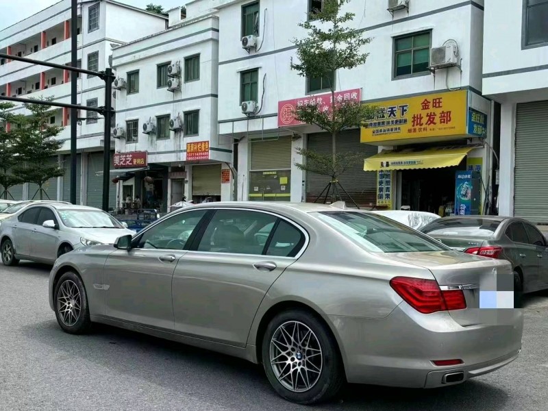 广州11年宝马7系9