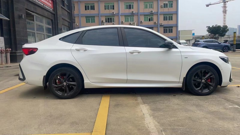 佛山23年别克威朗4