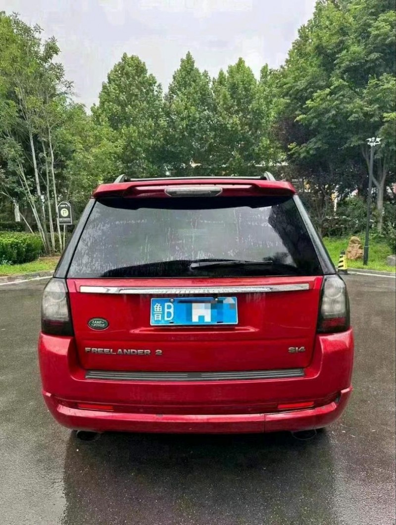 青岛12年路虎发现神行5