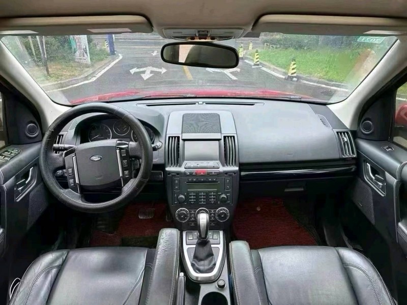 青岛12年路虎发现神行8