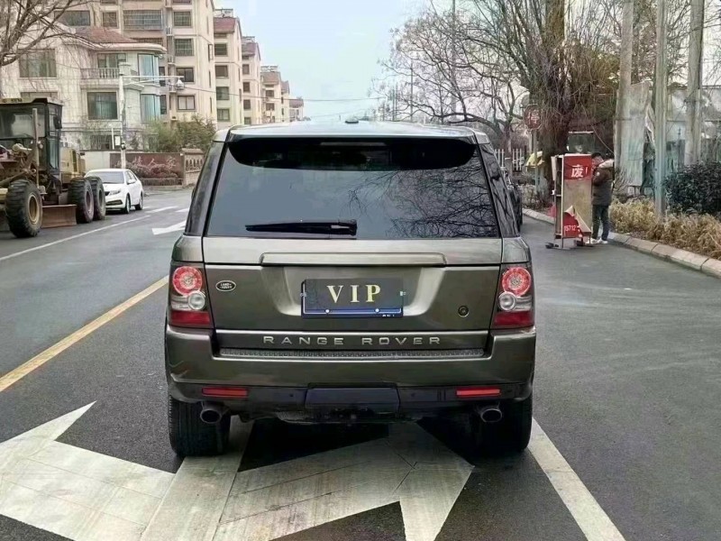 青岛11年路虎揽胜运动6