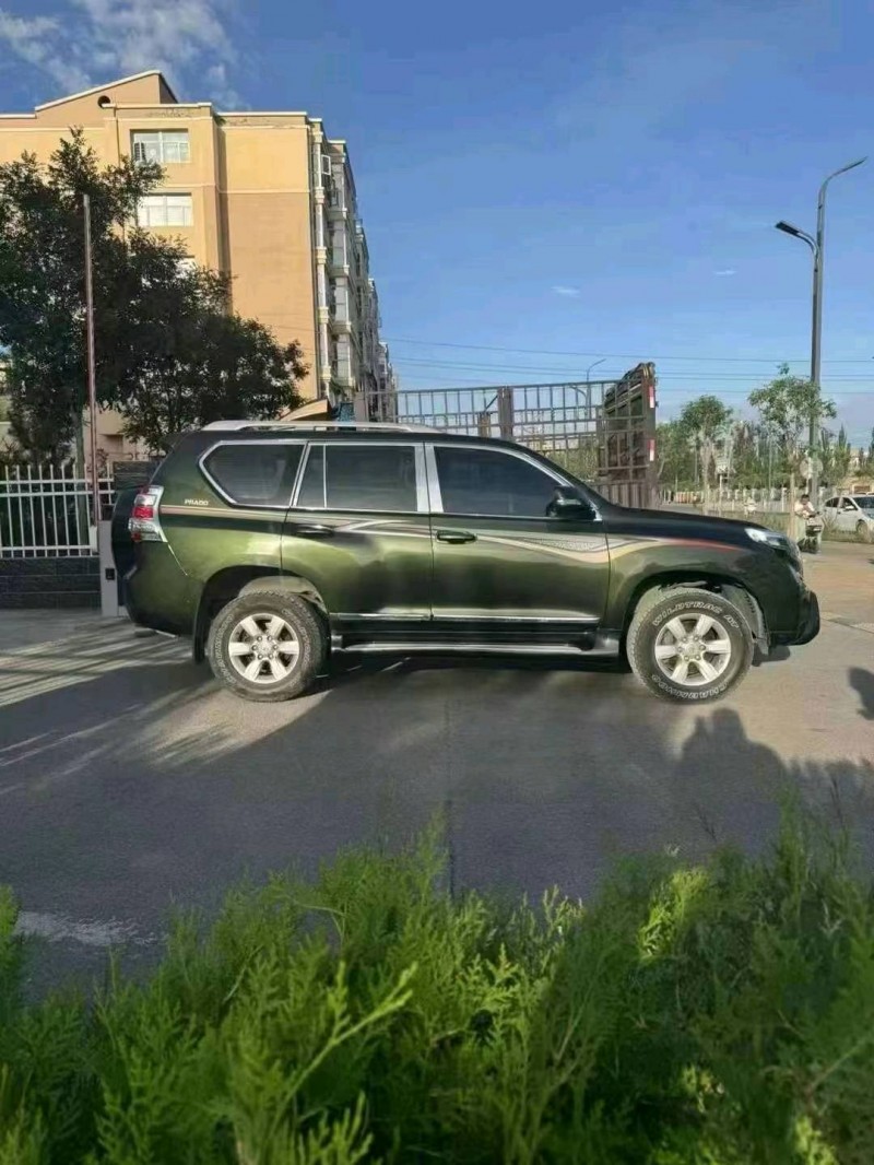 保定14年丰田普拉多2