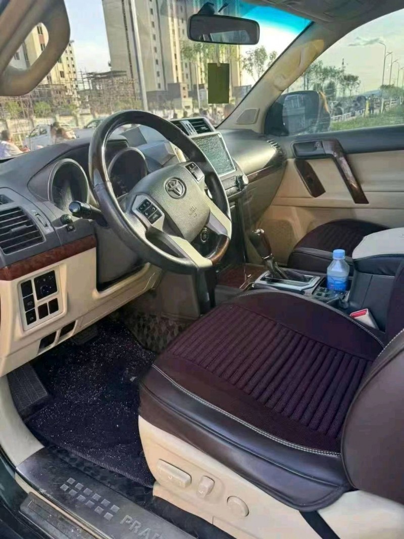 保定14年丰田普拉多6