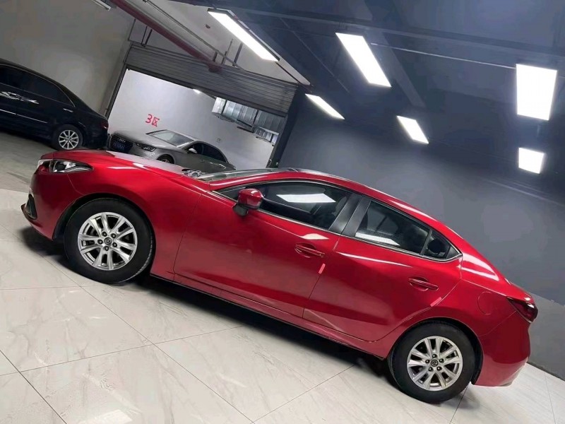 成都15年马自达昂克赛拉4