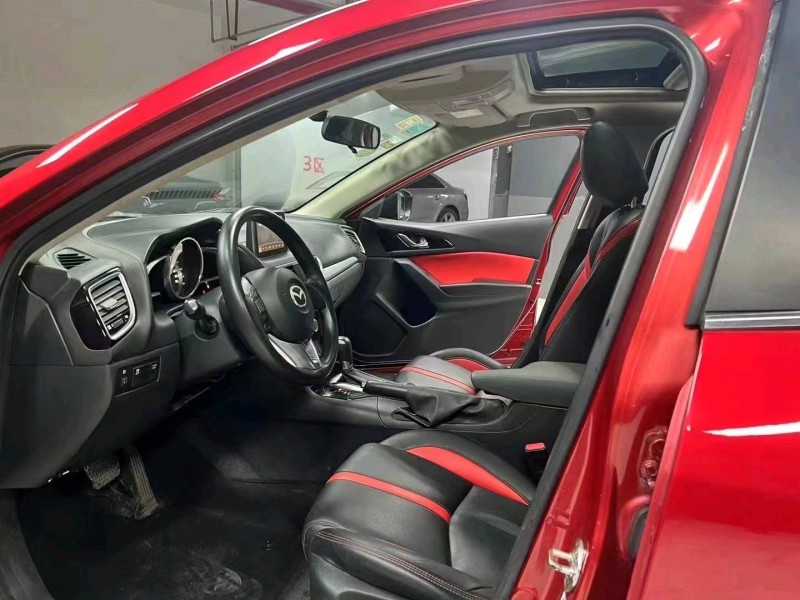 成都15年马自达昂克赛拉5