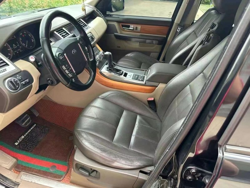 济宁12年路虎揽胜运动6