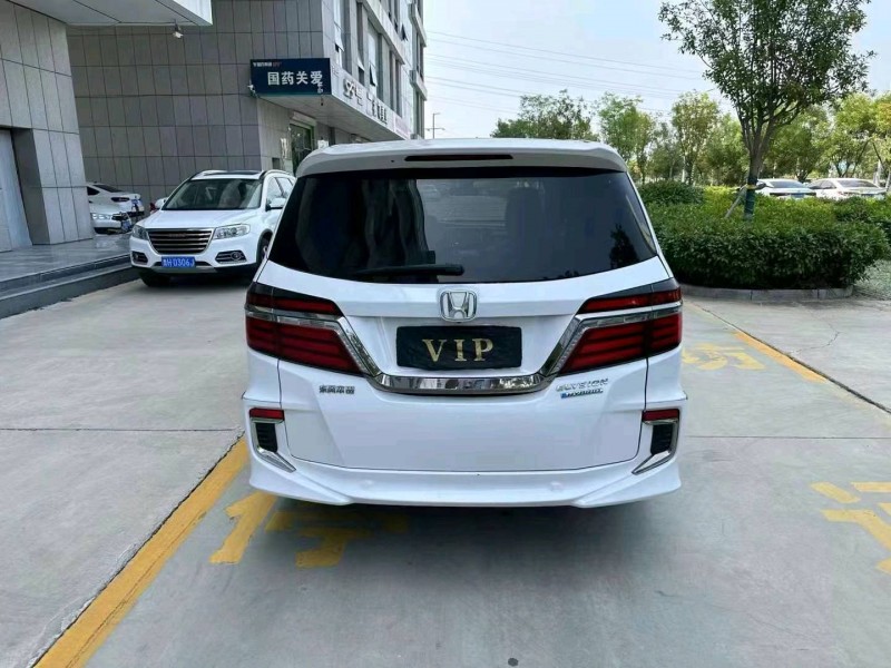 烟台20年本田艾力绅4