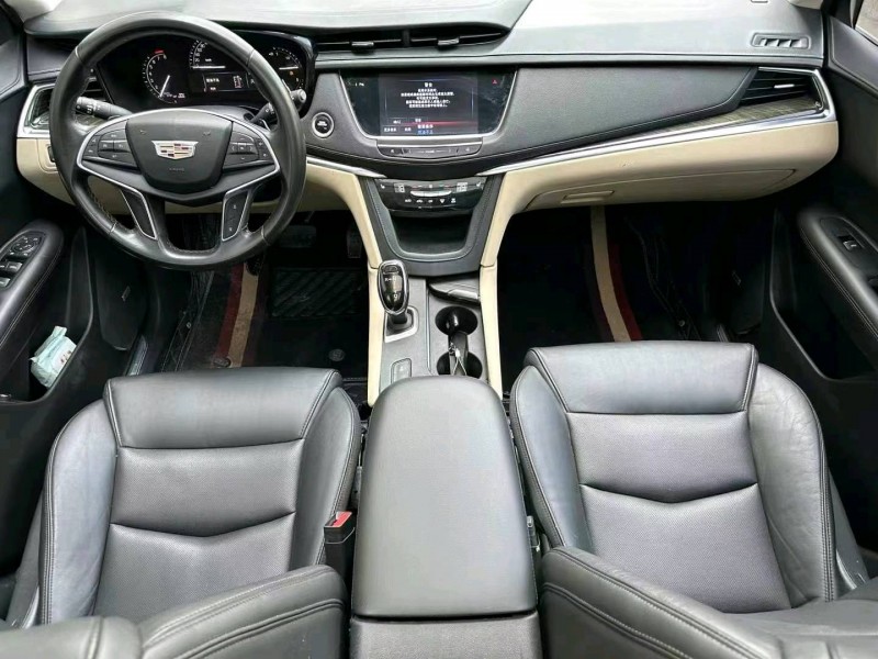 潍坊17年凯迪拉克XT58