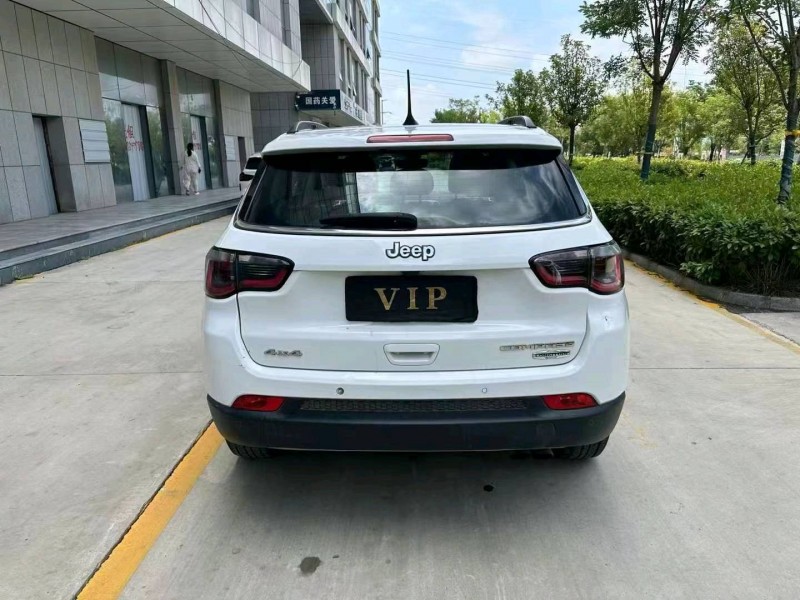 泰安18年Jeep指南者8