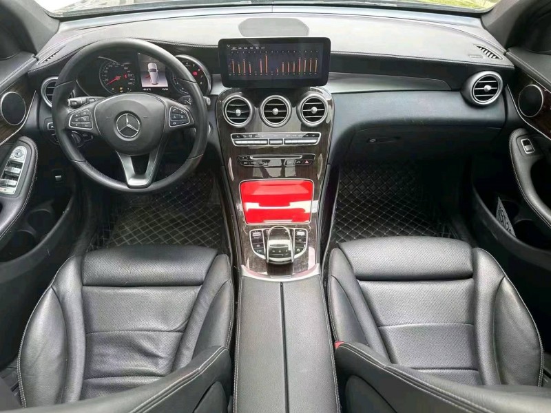 潍坊19年奔驰GLC8