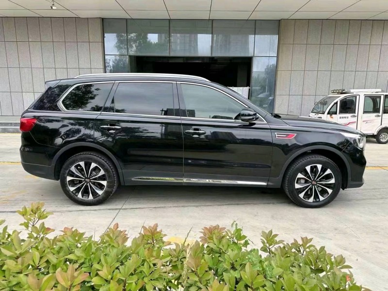 潍坊22年红旗HS78