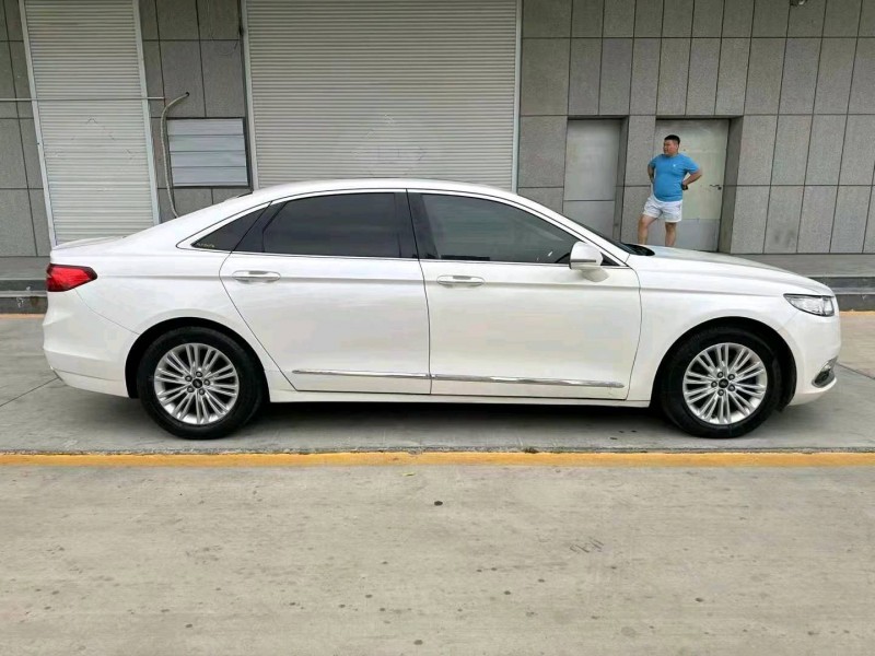 济宁16年福特金牛座8