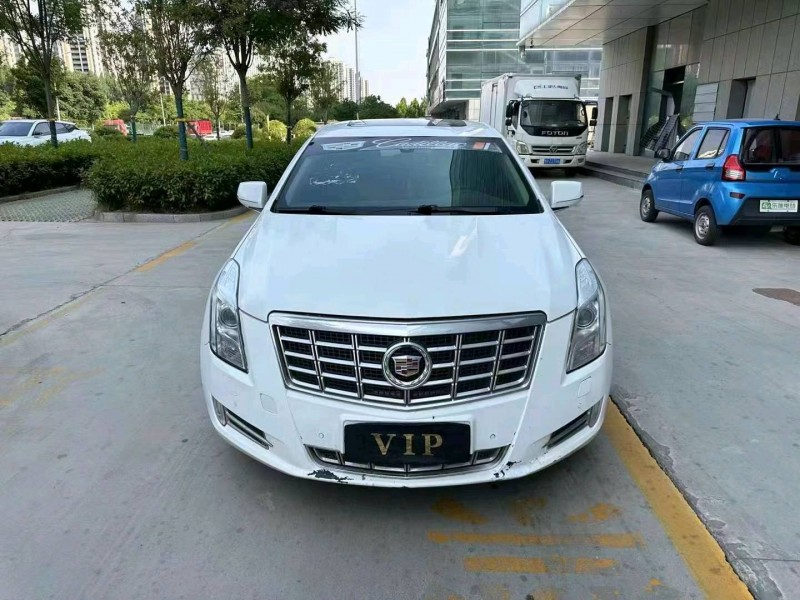 济南15年凯迪拉克XTS1