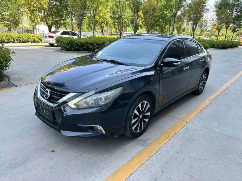 潍坊17年日产天籁2