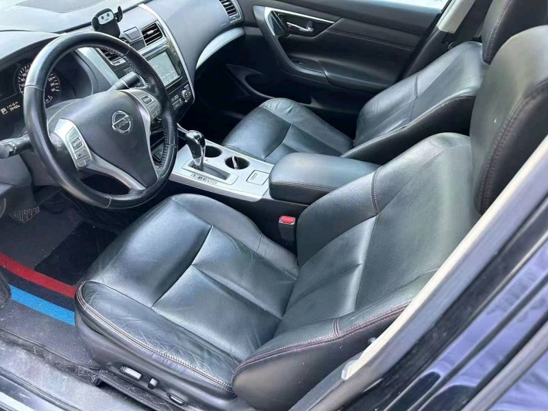 潍坊17年日产天籁6