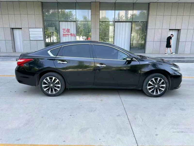 潍坊17年日产天籁7