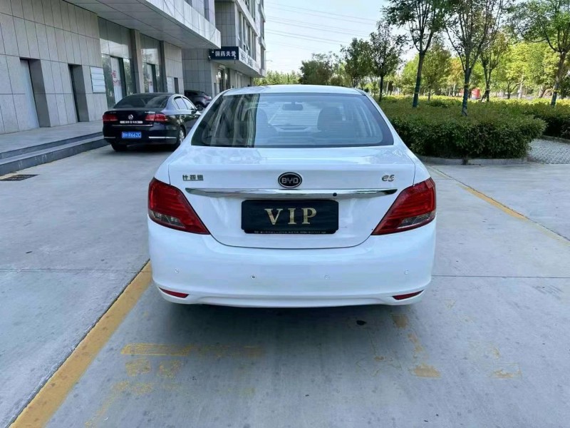 烟台17年比亚迪E52