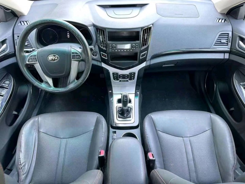 烟台17年比亚迪E54