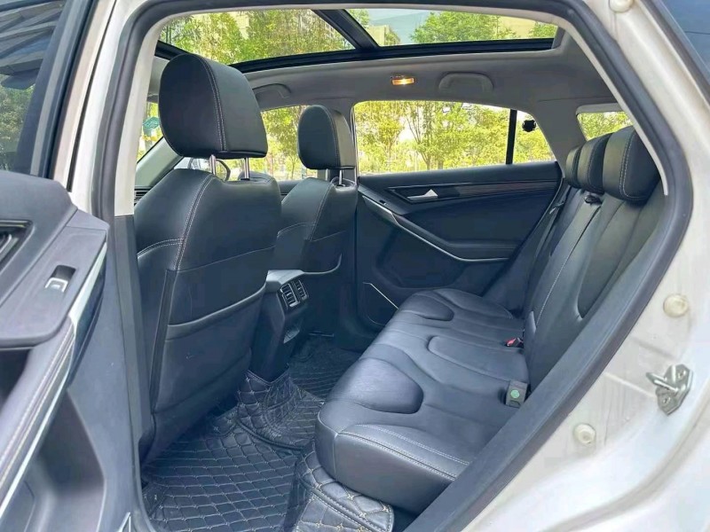 济宁20年福特领界5