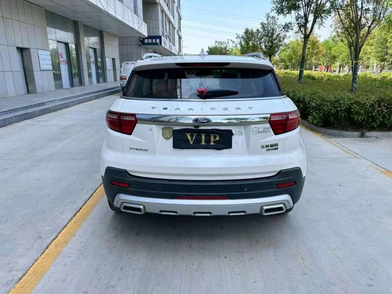 济宁20年福特领界6