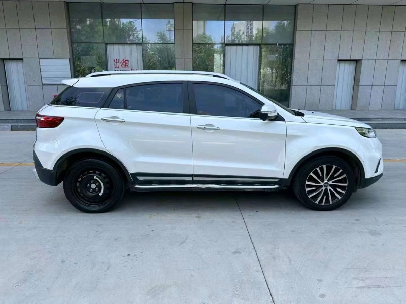 济宁20年福特领界8