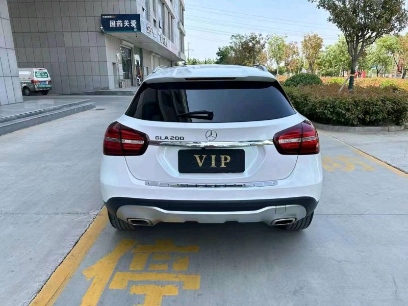 潍坊18年奔驰GLA7