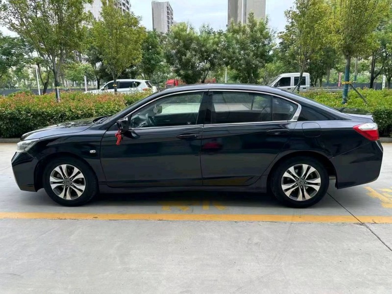 烟台15年本田雅阁5