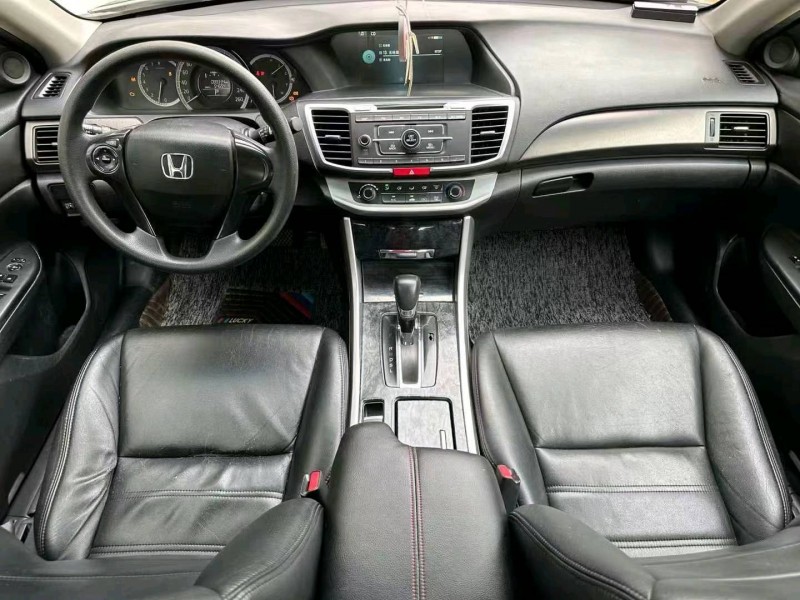 烟台15年本田雅阁8