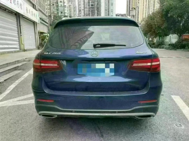 重庆17年奔驰GLC2