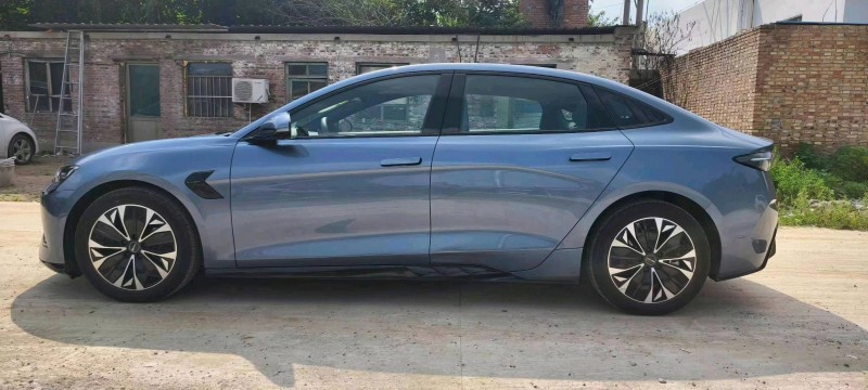 保定24年比亚迪海豹4