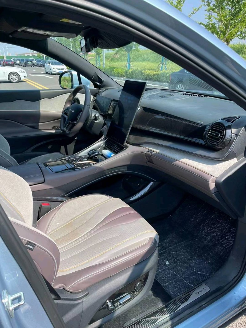 徐州23年比亚迪护卫舰5