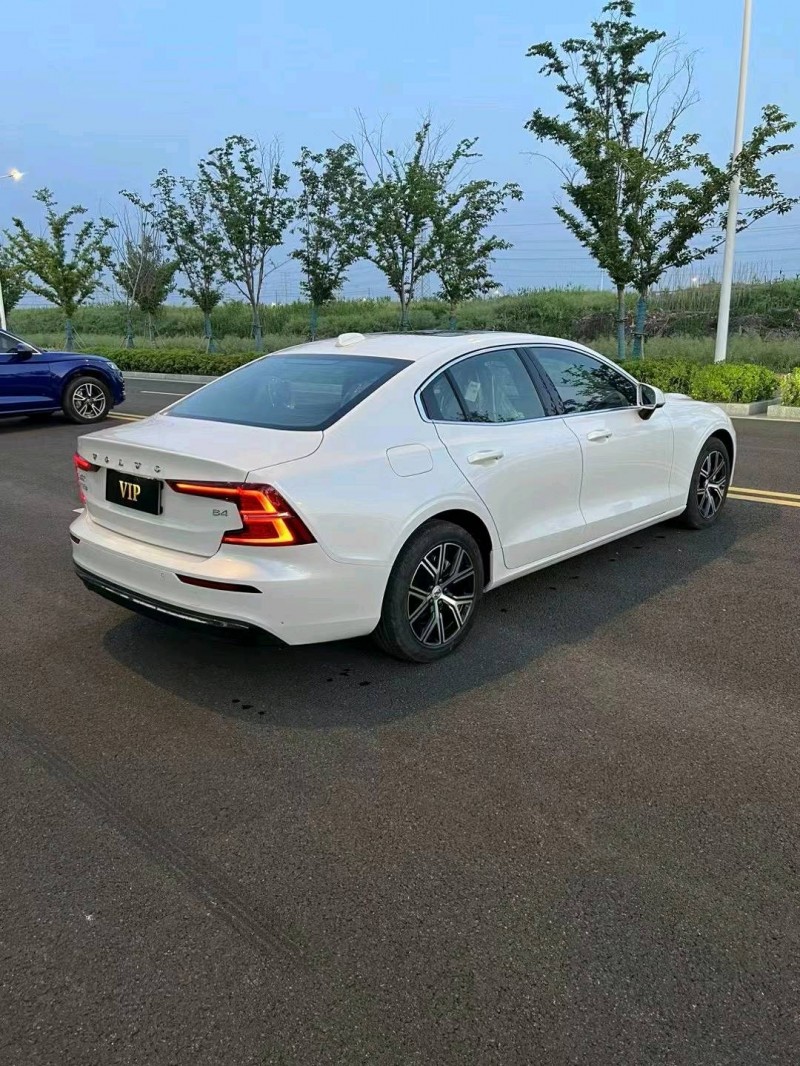 徐州23年沃尔沃S60L8