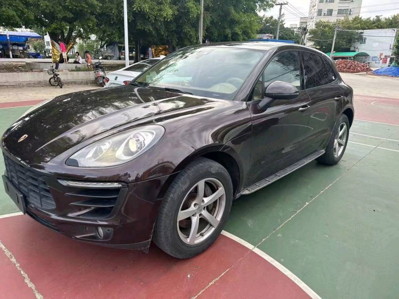 广州16年保时捷Macan2
