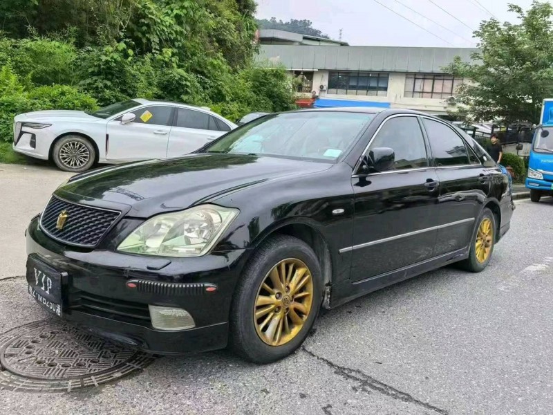 广州05年丰田皇冠3