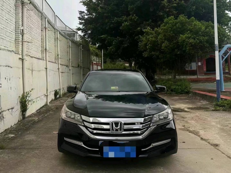 广州14年本田雅阁1