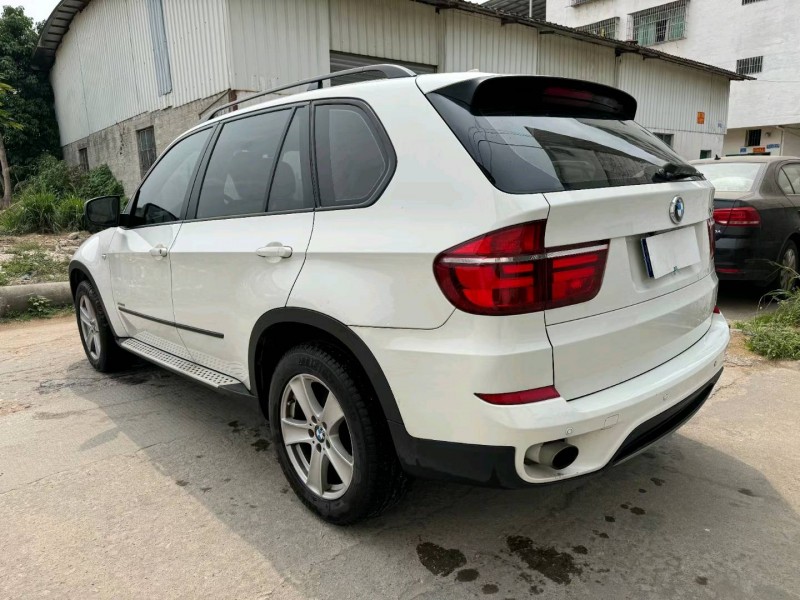 广州13年宝马X58