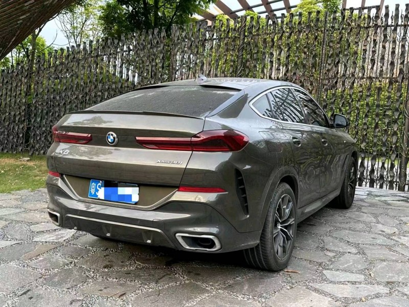 广州21年宝马X67