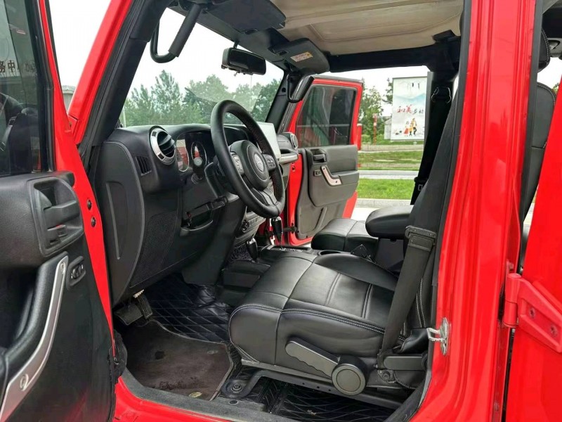 徐州14年Jeep牧马人3