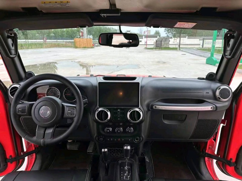 徐州14年Jeep牧马人4