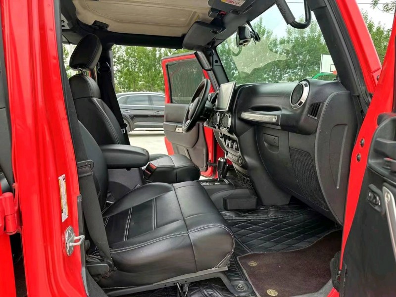 徐州14年Jeep牧马人5