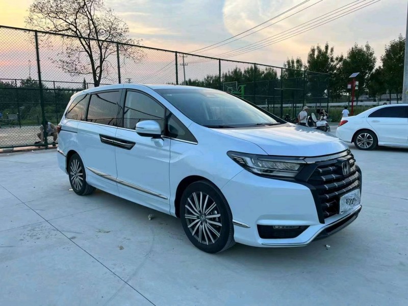 徐州24年本田艾力绅8