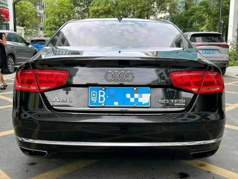 广州13年奥迪A8L9