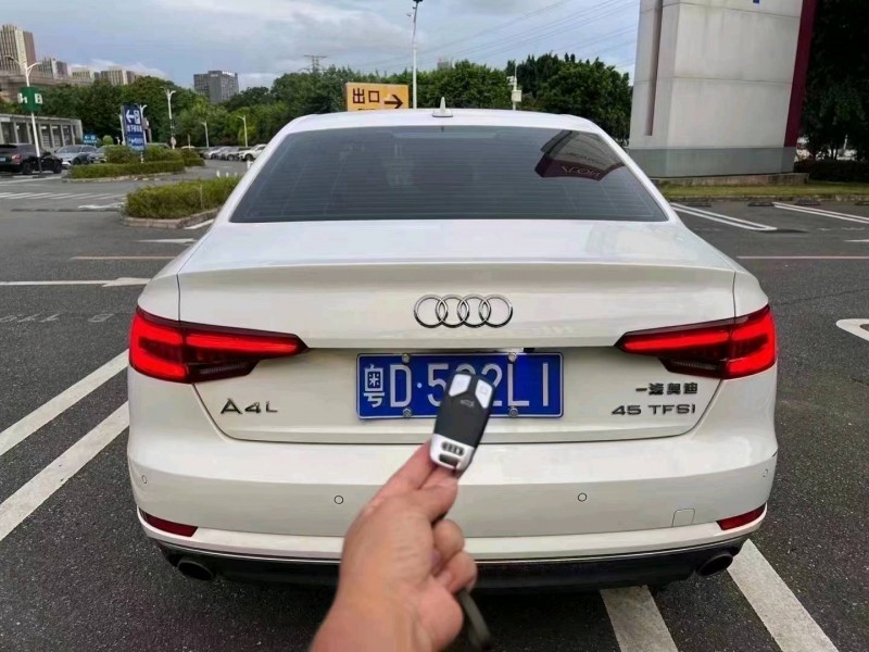 广州19年奥迪A4L6