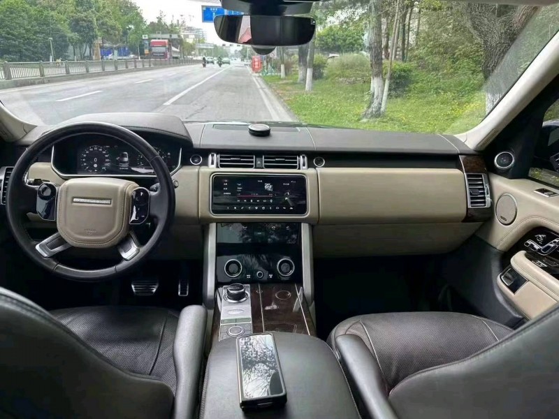 成都20年路虎揽胜行政5