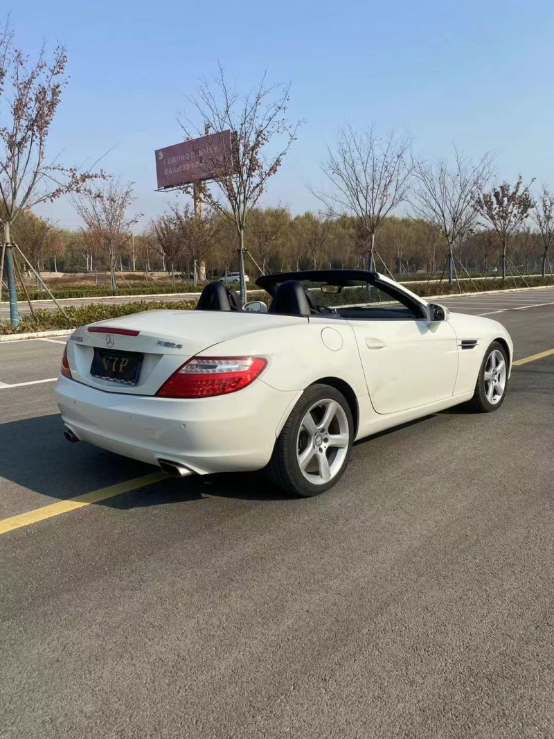 徐州14年奔驰SLK7