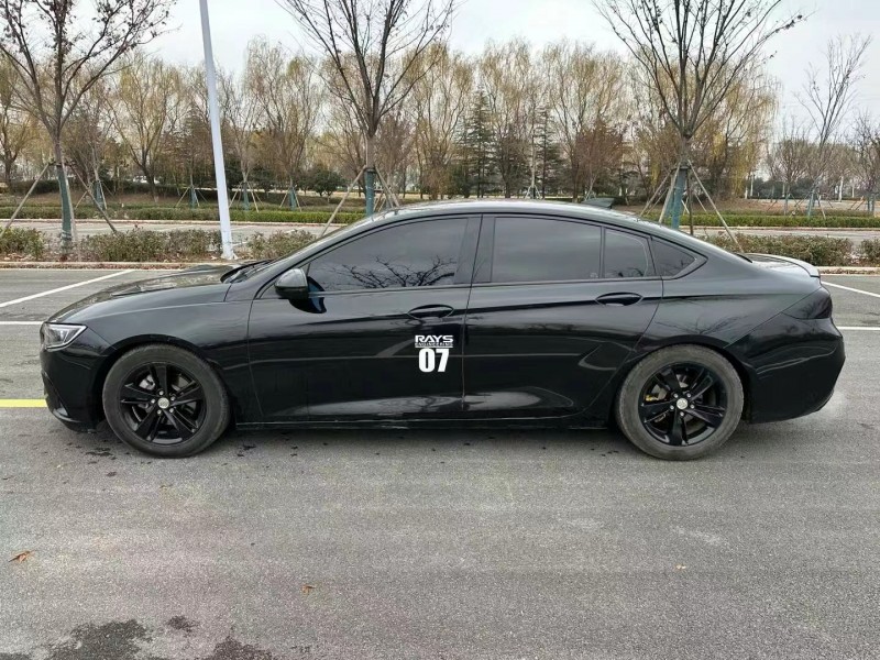 徐州18年别克君威3